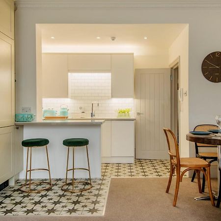 Beautiful, Central, 3 Min Walk From Beach, 2 King Doubles Hove Extérieur photo