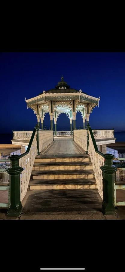 Beautiful, Central, 3 Min Walk From Beach, 2 King Doubles Hove Extérieur photo